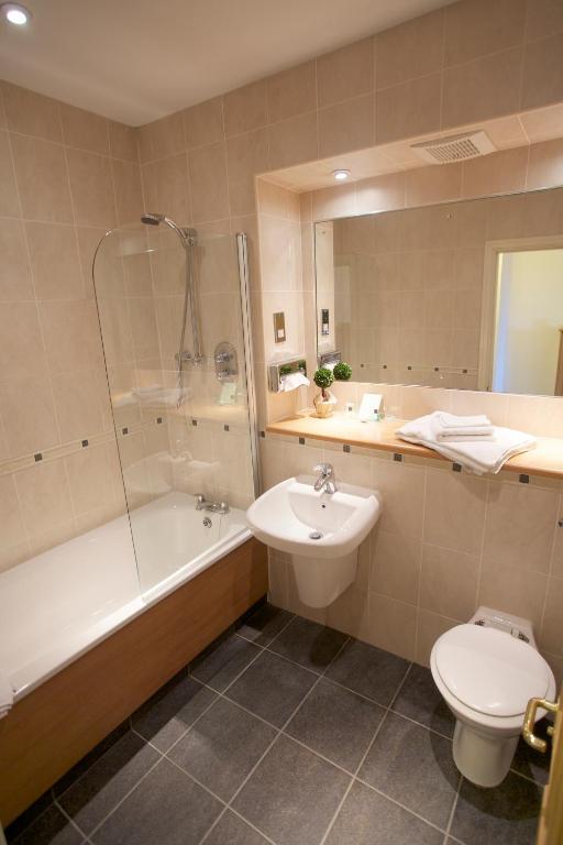 Hunters Lodge Hotel Кру Номер фото