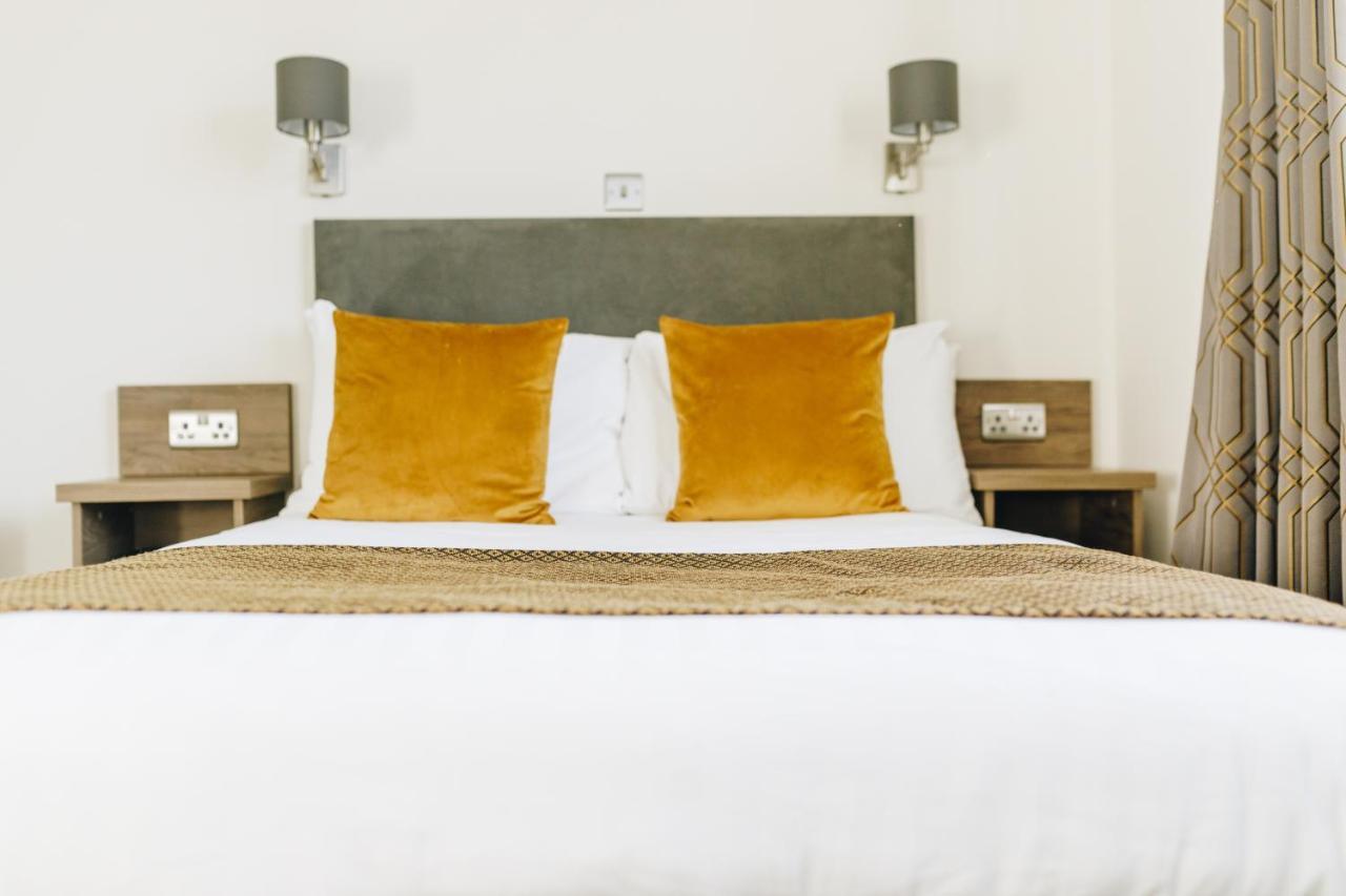 Hunters Lodge Hotel Кру Экстерьер фото