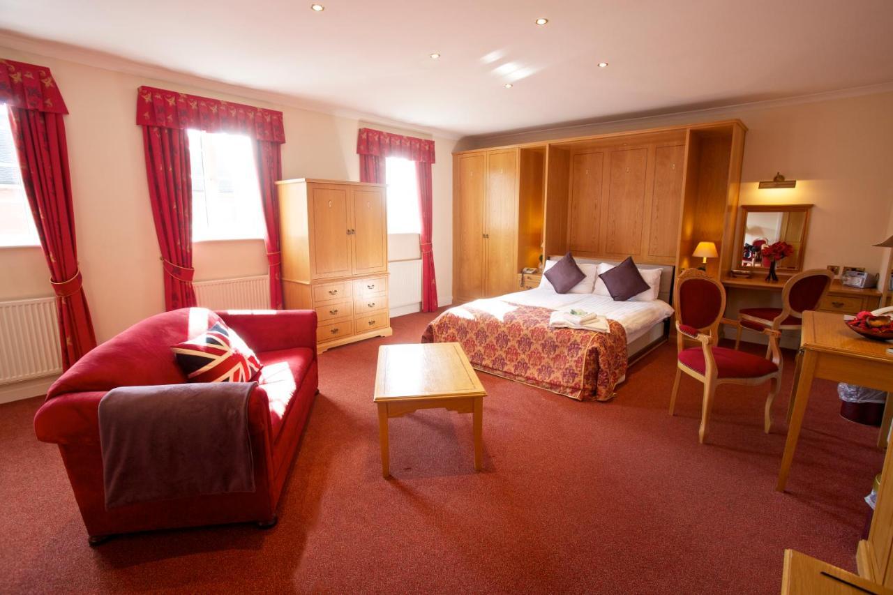 Hunters Lodge Hotel Кру Экстерьер фото